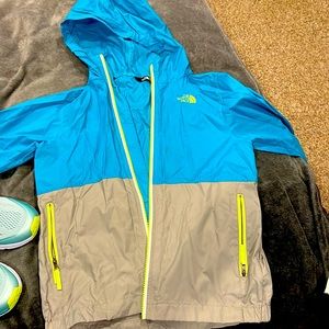 Girls 10/12 north face wind breaker jacket